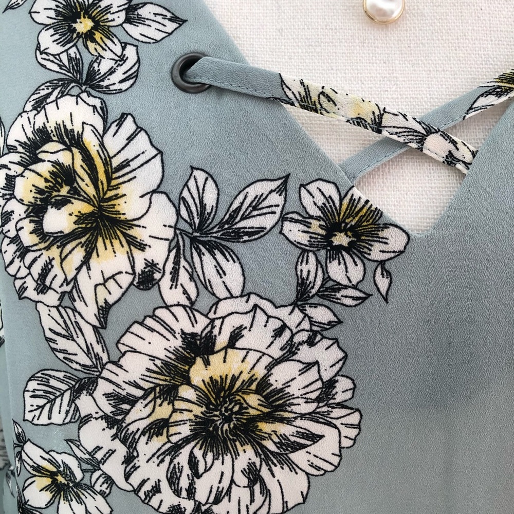 Maurices long sleeve floral blouse - Picture 5 of 8
